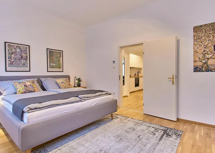 Stylish 2-bedroom - Ac In Master Bedroom - Self Check-in